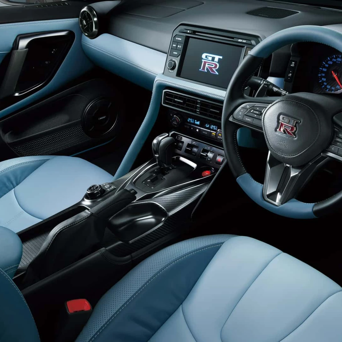 2025-nissan-gt-r-jdm